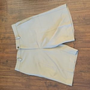 Izod golf shorts